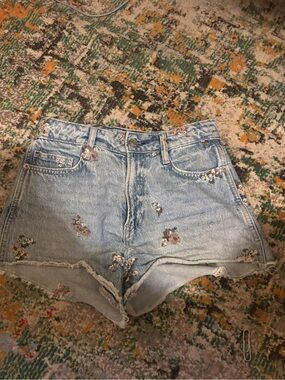 Y2K Arizona Jean Company Light Blue Floral Embroidered Denim Shorts